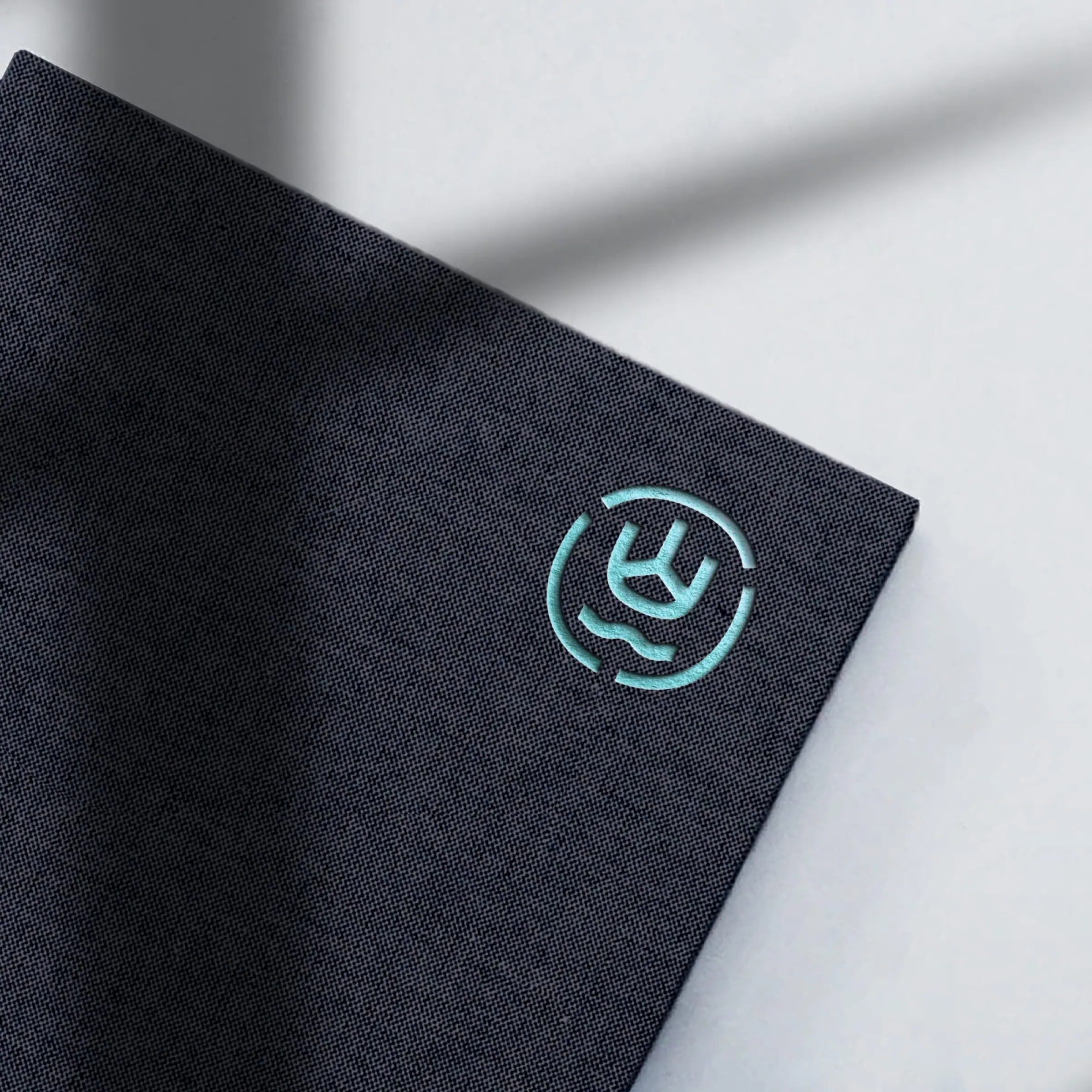 國發會地方創生南區輔導中心 Logo 燙印布料細節