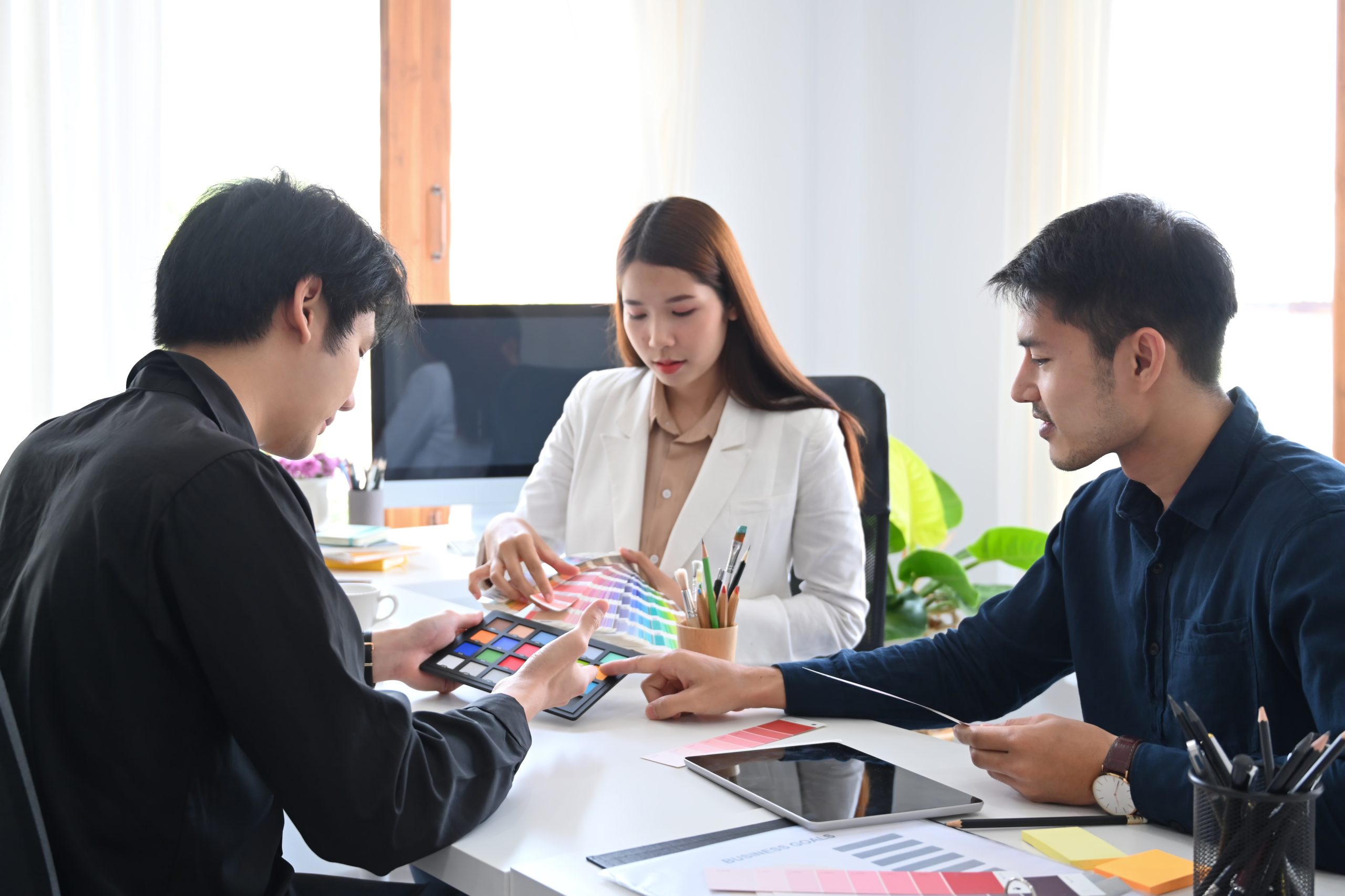 台中品牌設計公司深度挑選指南：避開5大策略地雷，找到你的品牌靈魂策略夥伴