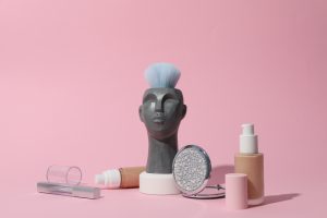 引爆社群討論：2025美妝品牌設計趨勢報告，3大風格打造高級感！