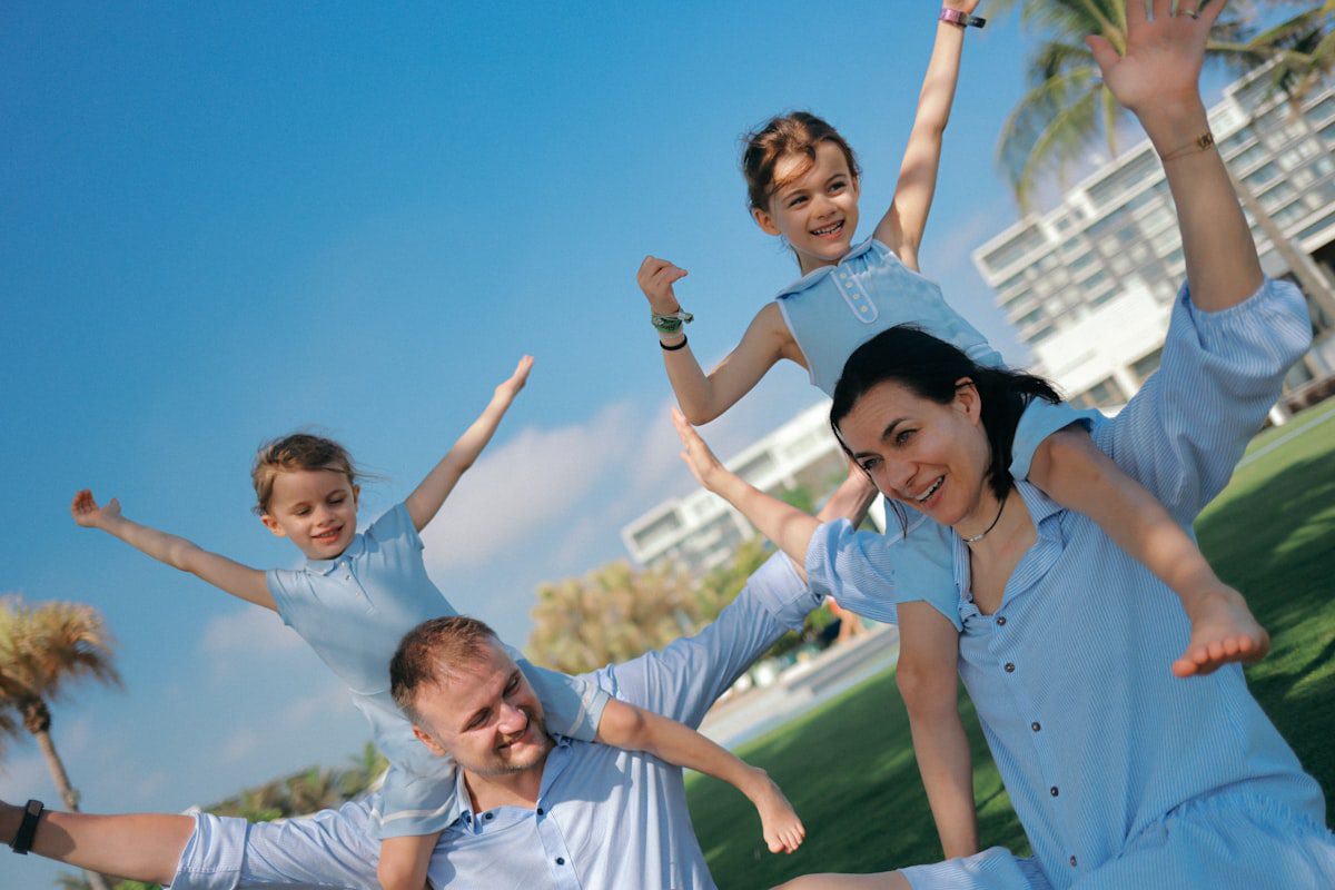 企業家庭日員工與家屬共同參與 ESG 活動，展開雙臂擁抱永續理念